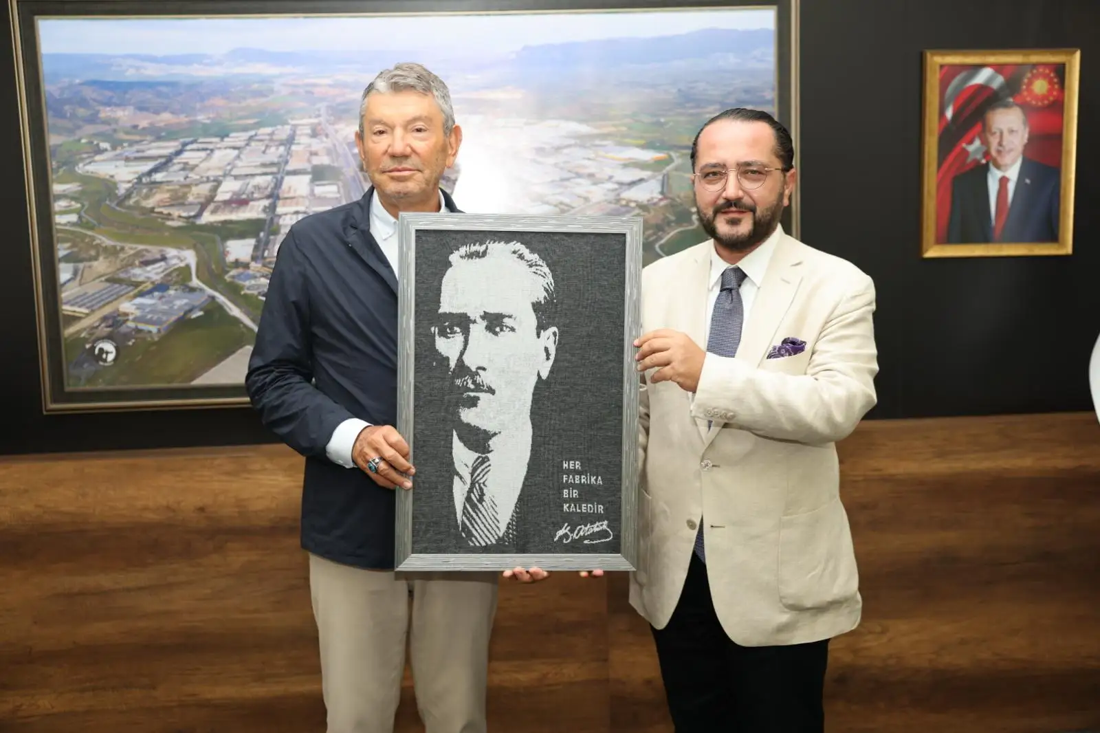 DENİZLİ OSB YÖNETİMİNE, MHP İL BAŞKANI’NDAN VE SANAYİCİLERDEN ZİYARET