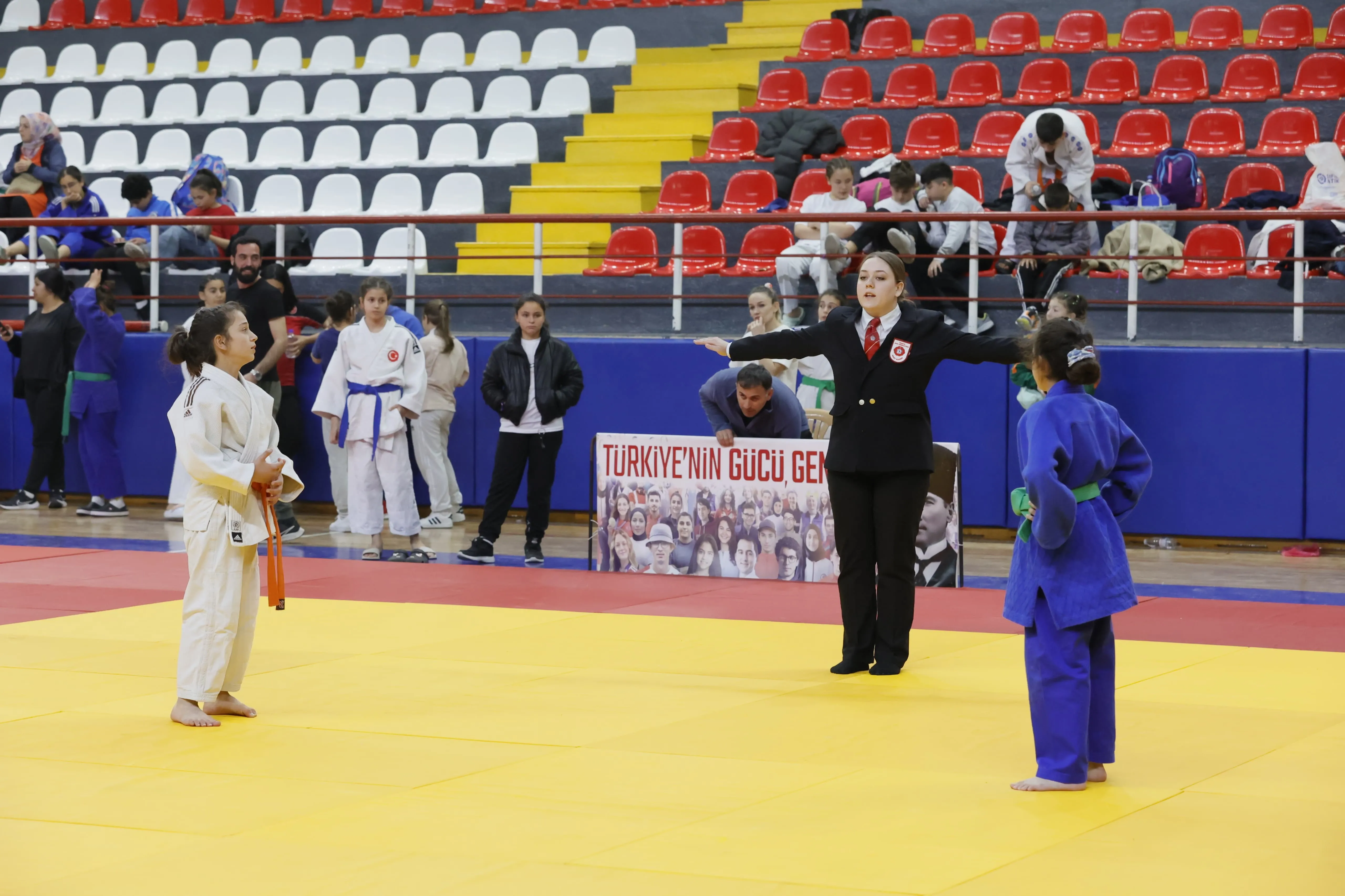  Judo Şampiyonası heyecanı Denizli'de yaşandı